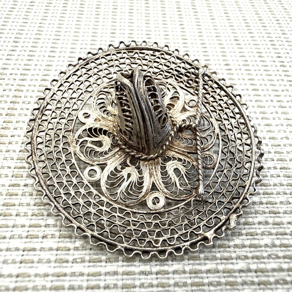 Vintage Mexican Silver Filigree Sombrero Brooch Unmarked but Non Magnetic